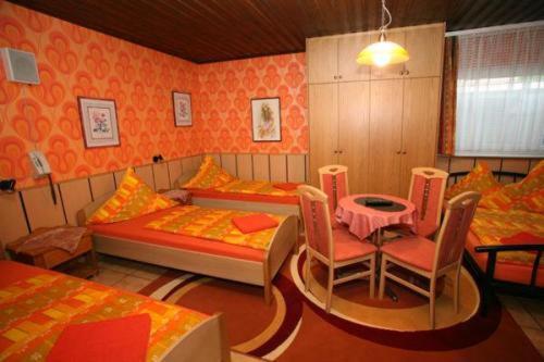 Hotel-Pension Klaer Шпайер Екстериор снимка